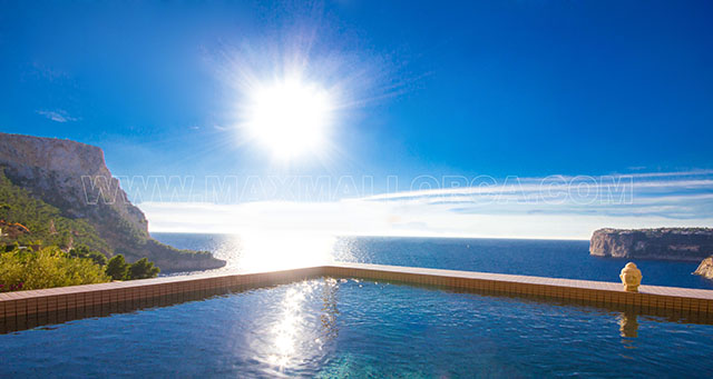 villa_riviera_maison_mallorca_lambert_loewe_bose_puerto andratx_mallorca_cala_llamp_gran_folies_beach_www.maxmallorca.com_max_mallorca_copyright_14a.jpg